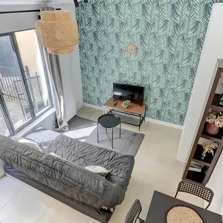 Perle. Apartment Versailles